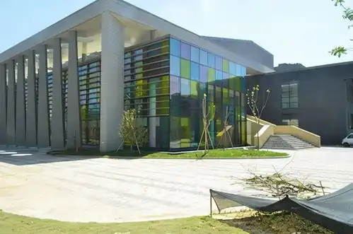 湖畔大学官微改名,这所学校与其关系密切,并把它建在了自己身边