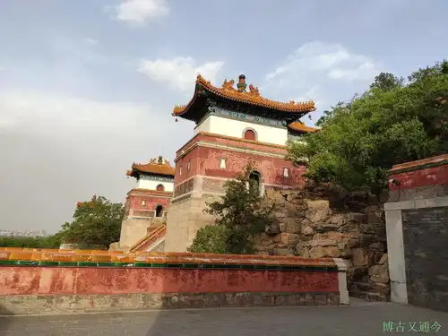 游览三山五园系列,之颐和园万寿山东麓

