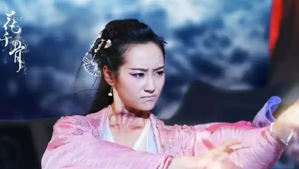 盘点坏人专业户令妃李纯演过的反派角色,网友个个坏到骨子里
