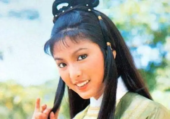 她是张国荣前任,18岁未婚生子,远走国外31年后,今境况如何