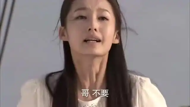 花开半夏程豪把女孩扔进深海,最后才知是自己的女儿,崩溃
