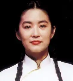 两代女皇同台71岁潘迎紫艳压范冰冰细数娱乐圈奶奶级女神