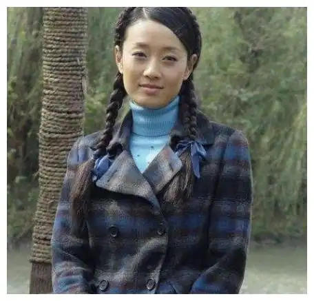 八佰票房十亿与马伊琍相恋4年的管虎,为何转身娶了梁静
