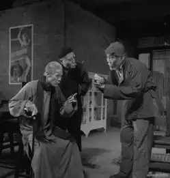 组图话剧表演艺术家于是之生前剧照海报
