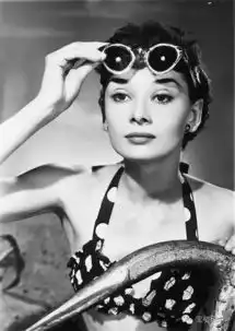 上世纪50年代,复古波尔卡圆点的秋冬舞曲