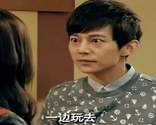 在爱情公寓中客串的明星演员,认出了胡歌何炅,想不到还有她
