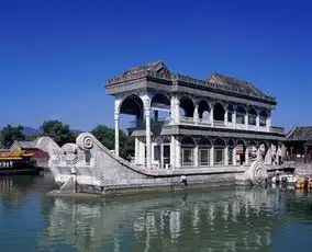 清代帝王的行宫御苑颐和园
