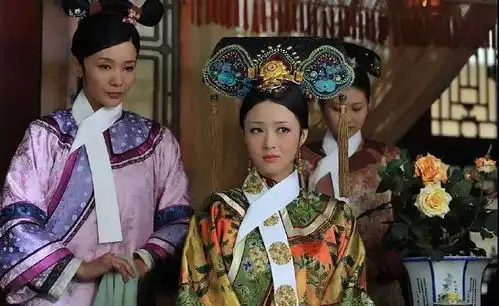 蒋欣真是神奇的配角体质,配角演一个爆一个,大女主却无一个出圈
