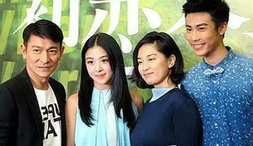 她被传因干爹刘德华翻红,代言赚数亿却一分没拿,如今突破常规