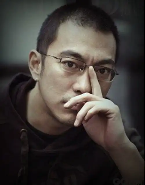 宁财神20多岁成名30岁发家,一线之隔的天才与疯子