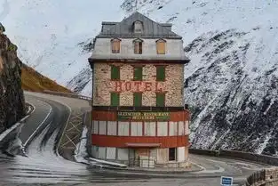 我可能看了假的布达佩斯大饭店