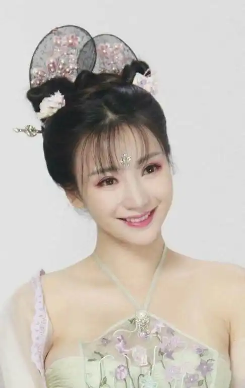 柳岩出演前江南头牌花魁,网友看到剧照之后纷纷表示认可