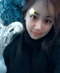 童星杨紫晒照女人味十足长发披肩红唇迷人5830371
