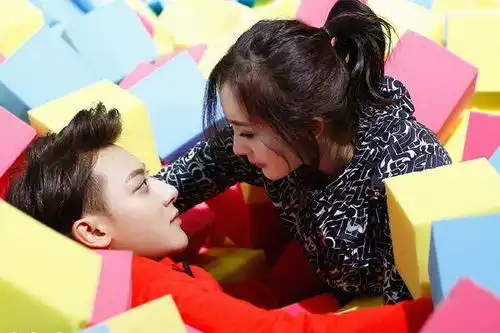 谈判官我只想爱我想爱的人是什么歌爱我想爱的人完整歌词