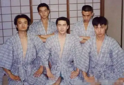 幸福三重奏蒋勤勤说陈建斌像赵寅成,汪小菲吐槽大s的泡沫之夏