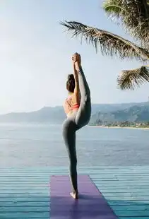 因为瑜伽,我遇见了更好的自己露肉的季节来了,你该好好练练瑜伽了
