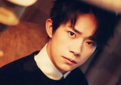 关注小编不迷路,易烊千玺谈末