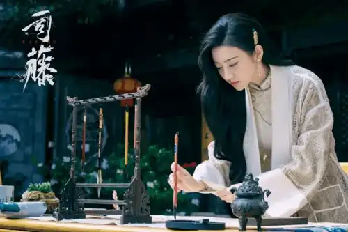 景甜又翻红了这牵扯出多少娱乐圈陈年八卦...
