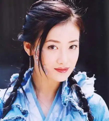 还记得倚天屠龙记里的蛛儿吗如今沦为18线演员,导演她便宜
