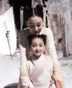 神雕侠侣新剧照曝光童年版小龙女萌度爆表
