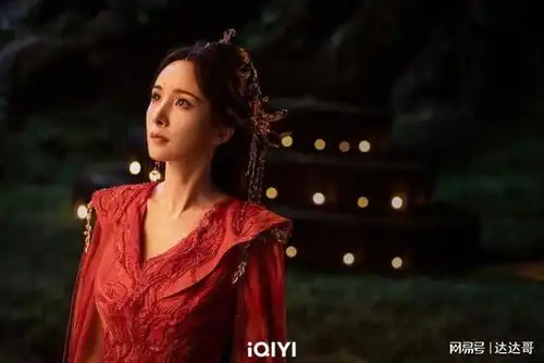 生万物︱杨幂新剧演落难村姑皮肤比临记白晳似千金小姐惹负评
