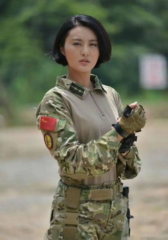 演员甘露曾否认出演苹果中范冰冰激情戏替身,其实真相佟大为早已说漏嘴
