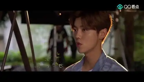 甜蜜暴击鹿晗和手抓饼不得不说的故事.