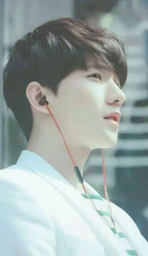 一问一答丁禹兮成毅竞争郑爽张翰互相消费杨洋三观丁程鑫画皮官鸿私下芒果tv湖南卫视