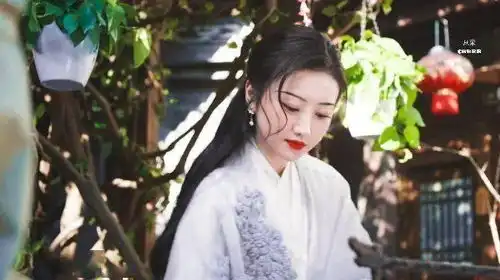 从甜姐到藤杀,景甜真的变了

