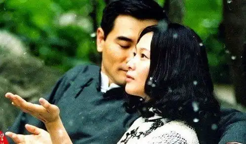 历史惊人相似,人生总会后悔
