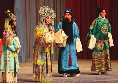 京剧赵氏孤儿群星闪耀
