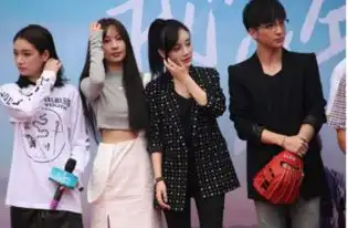 电视剧我们的少年时代中薛之谦扮演的角色
