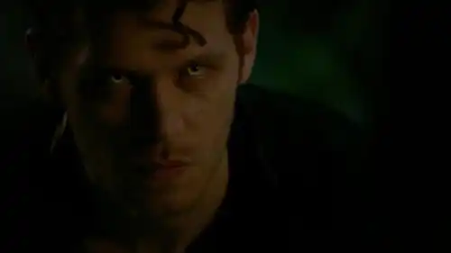 初代吸血鬼杀人场面太血腥了,胆小勿进