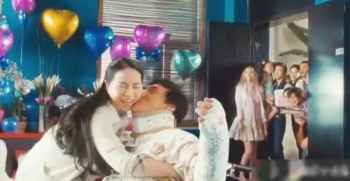 成龙曾靠十二生肖创造两项吉尼斯世界纪录,求了林凤娇一年她才同意客串
