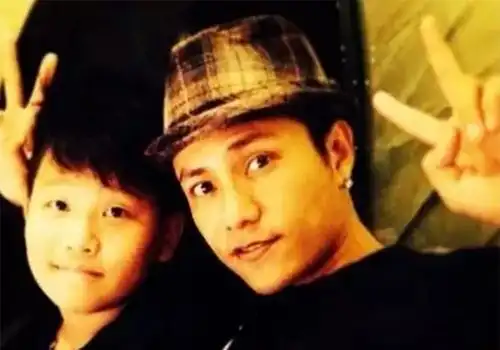 20年何炅妻子之谜被解开你还记得娱乐圈的隐婚族还有谁吗