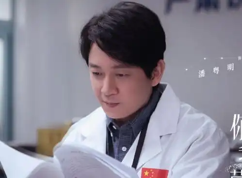 荣耀晒全员剧照,看完热巴杨洋高甜互动后,按奈不住了