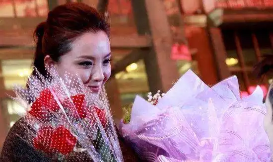 他是西游记里的小唐僧,娶了甄嬛传中的槿汐,如今成人生赢家
