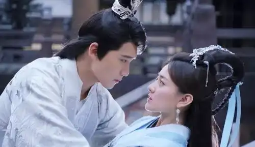 双世宠妃2爆红背后成年人的生活,从来就没有那么轻松