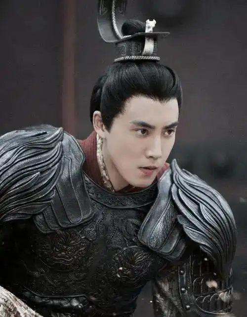 沉香如屑官宣,杨紫成毅强行组cp,原定男主张睿沦为男二
