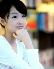 周冬雨和张子枫眼睛是不是有点像
