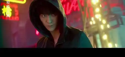 爱情公寓张起灵大开杀戒,小姨妈老子在四川,想打哪个打哪个
