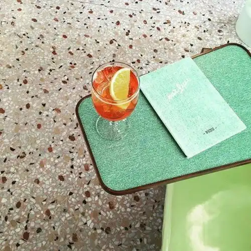 如何用水磨石打造布达佩斯大饭店般的复古感
