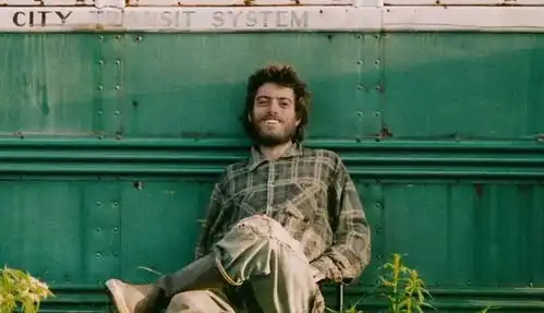 收摊回家的少年们,别忘记头顶的星辰大海
