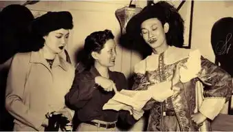 她是历史上第一位华人女导演,可是人人都喊她哥
