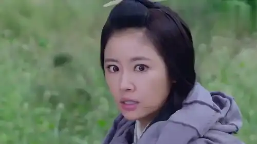 官兵围攻丽华,还拿表姐的尸体作威胁,危急关头幸亏刘玄出现
