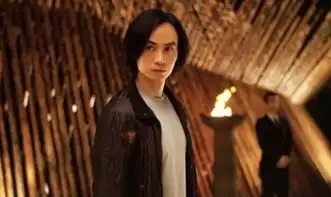 他不出名,却是黑客帝国动作指导,在好莱坞比吴京还受欢迎