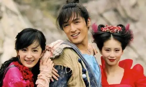 胡歌工作室辟谣结婚传闻,从江疏影薛佳凝刘亦菲到王晓晨都被否认
