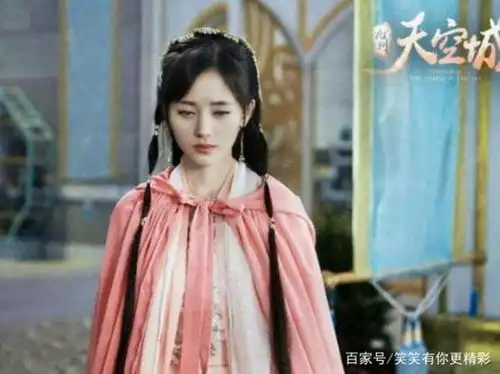 穿粉衣的4位女明星,个个美若天仙,你们比较喜欢谁