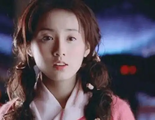 吃火锅被看中,闪婚请来半个娱乐圈,吕一钱泳辰的爱情羡煞旁人
