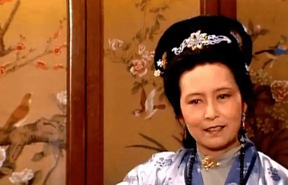 红楼梦里王夫人的端午宴,怎一个尴尬了得背后的缘由很暖心
